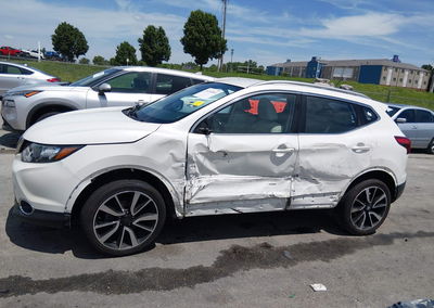 2018 Nissan Rogue Sport Sl, uszkodzenie: Lewy bok, Iaai lot 45240801, zdjęcie 14 z 17