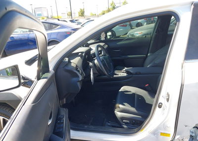 2019 Lexus Ux 200, Left Side damage, Iaai lot 45403461, photo 5 of 16