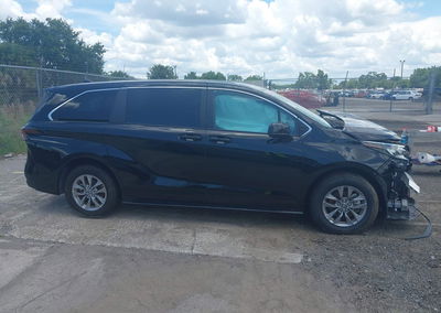 2025 Toyota Sienna Le, uszkodzenie: Przód, Iaai lot 45204974, zdjęcie 13 z 19