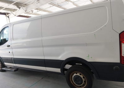 2020 Ford Transit-250, daño Trasero, Iaai lote 45494585, foto 14 de 16