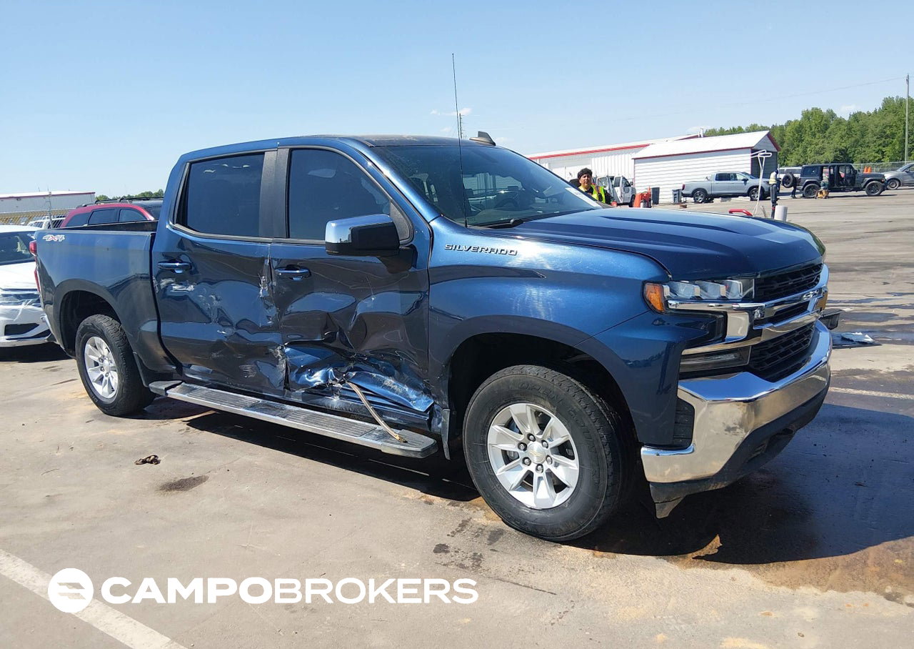 2020 Chevrolet Silverado 1500 4wd  Short Bed Lt, daño Lateral derecho, Iaai lote 44945992