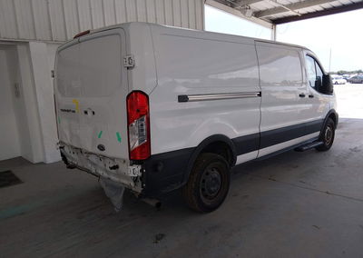 2020 Ford Transit-250, daño Trasero, Iaai lote 45494585, foto 4 de 16