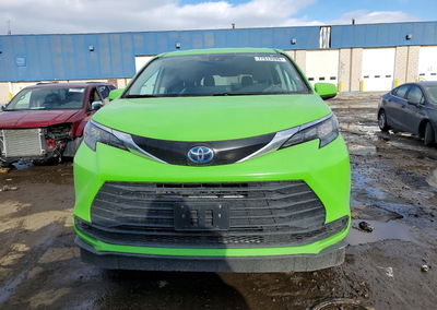 2024 Toyota Sienna Le, uszkodzenie: Tył, Copart lot 77513395, zdjęcie 5 z 14