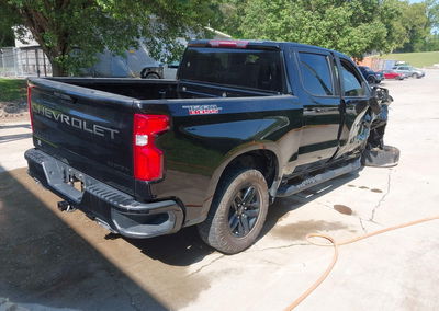 2021 Chevrolet Silverado 1500 4wd  Short Bed Custom Trail Boss, пошкодження: Правий перед, Iaai лот 44946932, фото 4 з 16
