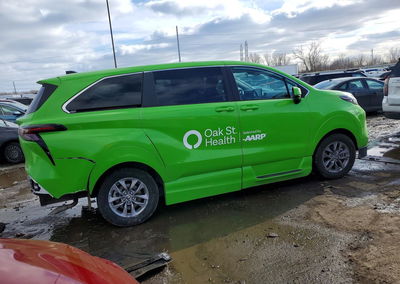 2024 Toyota Sienna Le, uszkodzenie: Tył, Copart lot 77513395, zdjęcie 3 z 14