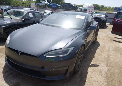 2021 Tesla Model S Long Range Dual Motor All-wheel Drive, daño Mecánico, Iaai lote 45511477, foto 2 de 17