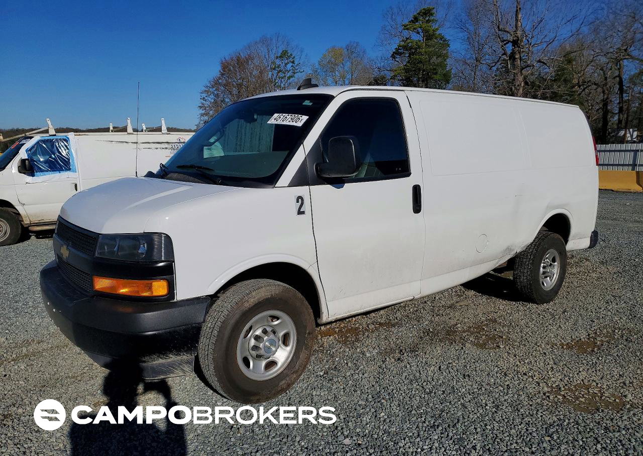 2021 Chevrolet Express G2500 Delivery Van, daño Lateral, Copart lote 46167906