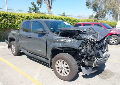 2025 Toyota Tacoma Sr5, daño Front & Rear, Iaai lote 44583839, foto 1 de 20