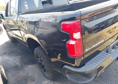 2021 Chevrolet Silverado 1500 4wd  Short Bed Lt Trail Boss, uszkodzenie: Vandalized, Iaai lot 45408971, zdjęcie 3 z 18
