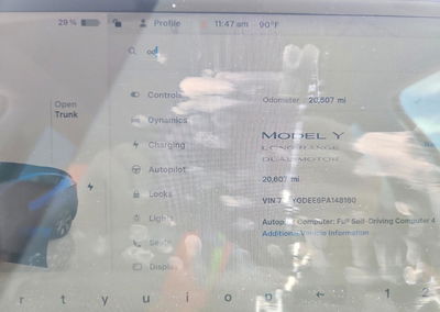 2023 Tesla Model Y, uszkodzenie: Przód, Copart lot 56842176, zdjęcie 9 z 14