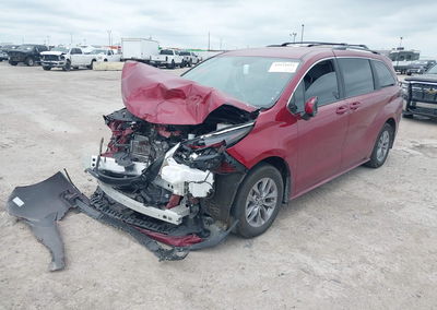 2025 Toyota Sienna Le, daño Frontal, Iaai lote 45374933, foto 2 de 17