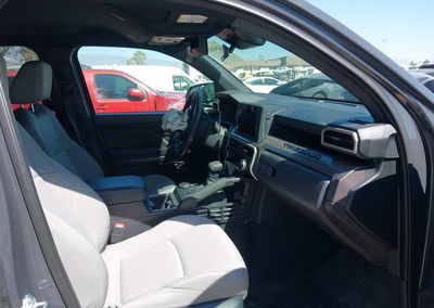 2025 Toyota Tacoma Sr5, daño Front & Rear, Iaai lote 44583839, foto 5 de 20