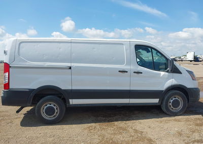 2023 Ford Transit-250, daño Granizo, Iaai lote 45102150, foto 14 de 21