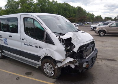 2023 Ford Transit-250, Right Front damage, Iaai lot 45191237, photo 6 of 16