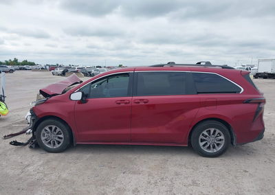 2025 Toyota Sienna Le, daño Frontal, Iaai lote 45374933, foto 15 de 17