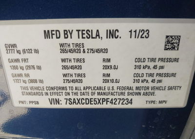 2023 Tesla Model X Dual Motor All-wheel Drive/standard Range, daño Lateral derecho, Iaai lote 45188239, foto 9 de 20