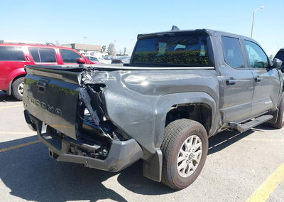 2025 Toyota Tacoma Sr5, daño Front & Rear, Iaai lote 44583839, foto 18 de 20