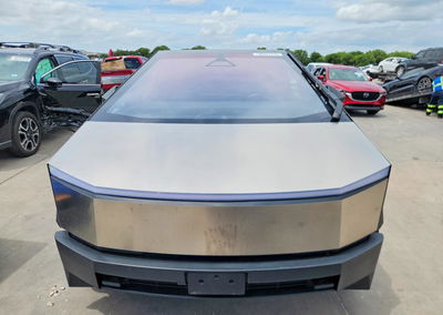 2024 Tesla Cybertruck, daño Trasero, Copart lote 56653746, foto 5 de 12