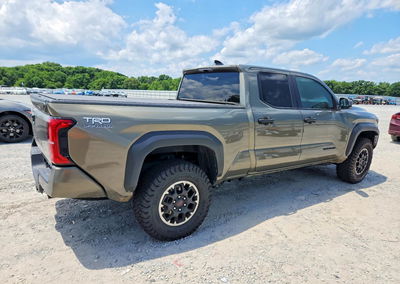 2024 Toyota Tacoma Trd Off-road, Burn - Interior damage, Copart lot 59165556, photo 3 of 12