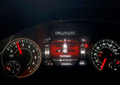 2021 Ram 1500 Laramie, daño Frontal, Copart lote 50790566, foto 9 de 14
