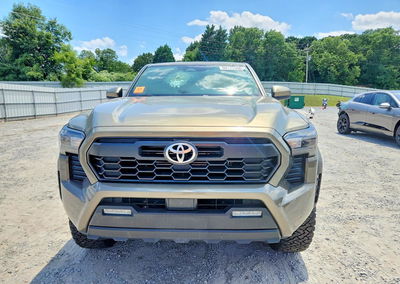 2024 Toyota Tacoma Trd Off-road, Burn - Interior damage, Copart lot 59165556, photo 5 of 12
