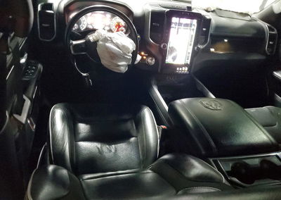 2021 Ram 1500 Laramie, daño Frontal, Copart lote 50790566, foto 8 de 14