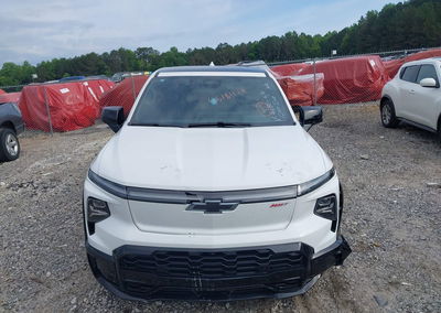 2024 Chevrolet Silverado Ev First-edition Rst 4wd, daño Lateral izquierdo, Iaai lote 45181117, foto 13 de 17