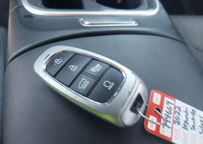 2022 Hyundai Santa Fe Sel, Rear damage, Iaai lot 45082615, photo 11 of 16