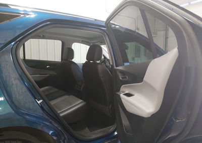2020 Chevrolet Equinox Awd Premier 2.0l Turbo, Right Side damage, Iaai lot 45279982, photo 8 of 17