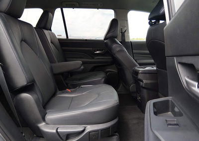 2025 Toyota Grand Highlander Xle, пошкодження: Задня частина, Iaai лот 44961174, фото 8 з 17