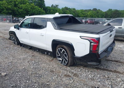 2024 Chevrolet Silverado Ev First-edition Rst 4wd, daño Lateral izquierdo, Iaai lote 45181117, foto 3 de 17