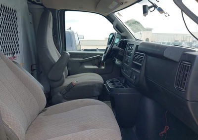 2020 Chevrolet Express Cargo Rwd 2500 Regular Wheelbase Wt, пошкодження: Задня частина, Iaai лот 45600706, фото 5 з 16