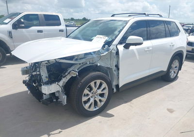 2026 Toyota Grand Highlander Hybrid Limited, uszkodzenie: Przód, Iaai lot 45256712, zdjęcie 2 z 16