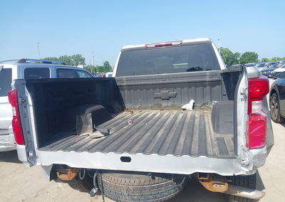 2019 Chevrolet Silverado 1500 Lt, daño Trasero, Iaai lote 45523450, foto 17 de 18