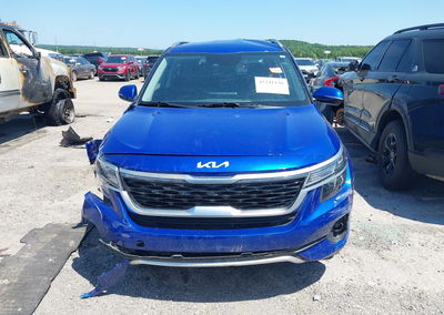 2023 Kia Seltos S, uszkodzenie: Left & Right Side, Iaai lot 45241136, zdjęcie 12 z 16