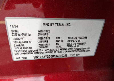 2025 Tesla Model Y Long Range Dual Motor Rear-wheel Drive, daño Lateral izquierdo, Iaai lote 45114954, foto 9 de 15