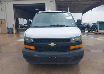 2020 Chevrolet Express Cargo Rwd 2500 Regular Wheelbase Wt, пошкодження: Задня частина, Iaai лот 45600706, фото 12 з 16