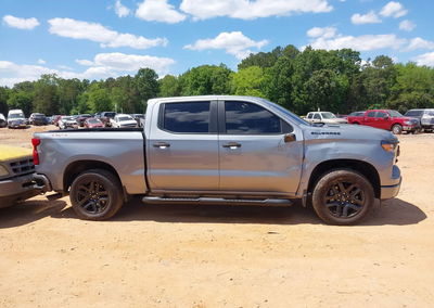 2025 Chevrolet Silverado 1500 4wd  Short Bed Custom, uszkodzenie: Left & Right Side, Iaai lot 45032873, zdjęcie 14 z 17
