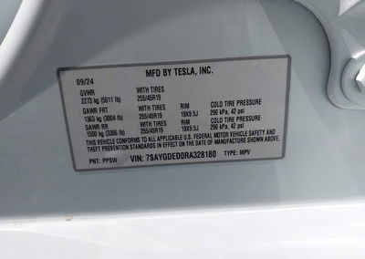 2024 Tesla Model Y Long Range Single Motor Rear-wheel Drive/rwd, uszkodzenie: Tył, Iaai lot 45466320, zdjęcie 9 z 21