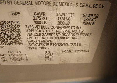2025 Chevrolet Silverado 1500 4wd  Short Bed Custom, uszkodzenie: Left & Right Side, Iaai lot 45032873, zdjęcie 9 z 17