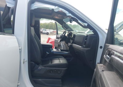 2024 Chevrolet Silverado 2500hd 4wd  Standard Bed Ltz, daño Frontal, Iaai lote 45412817, foto 12 de 16