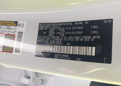 2026 Toyota Grand Highlander Hybrid Limited, uszkodzenie: Przód, Iaai lot 45256712, zdjęcie 9 z 16