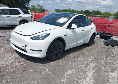 2024 Tesla Model Y Long Range Single Motor Rear-wheel Drive/rwd, uszkodzenie: Tył, Iaai lot 45466320, zdjęcie 2 z 21
