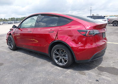 2025 Tesla Model Y Long Range Dual Motor Rear-wheel Drive, daño Lateral izquierdo, Iaai lote 45114954, foto 3 de 15