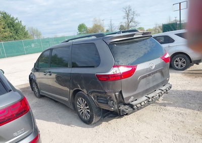 2019 Toyota Sienna Xle 8 Passenger, daño Frontal izquierdo, Iaai lote 44804596, foto 15 de 17