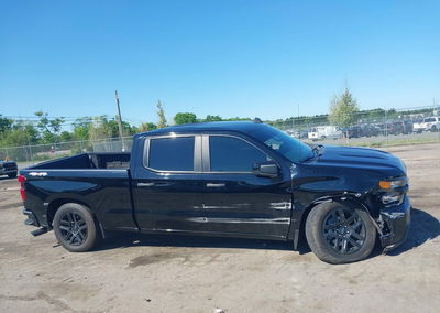 2021 Chevrolet Silverado 1500, daño Frontal derecho, Iaai lote 45069995, foto 13 de 16