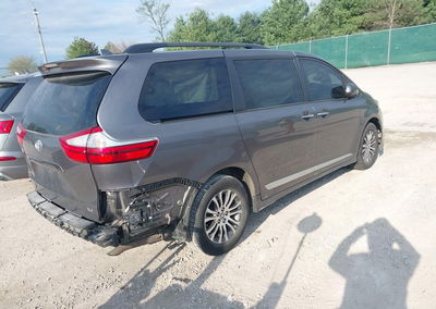 2019 Toyota Sienna Xle 8 Passenger, daño Frontal izquierdo, Iaai lote 44804596, foto 4 de 17