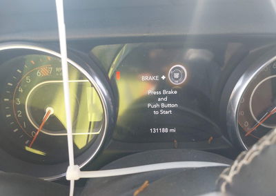 2019 Jeep Wrangler Unlimited Sahara 4x4, пошкодження: Normal Wear & Tear, Iaai лот 45640901, фото 7 з 16