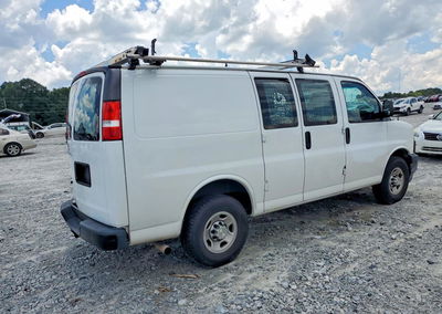2022 Chevrolet Express G2500, пошкодження: Задня частина, Copart лот 61154126, фото 3 з 12