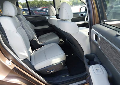 2025 Hyundai Santa Fe Hybrid Calligraphy, daño Frontal, Iaai lote 45097989, foto 8 de 17